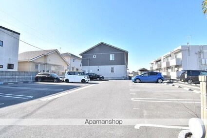 ビューメゾン[2LDK/48.23m2]の駐車場2