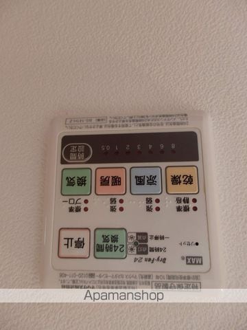 RIZ エクリュの内装写真