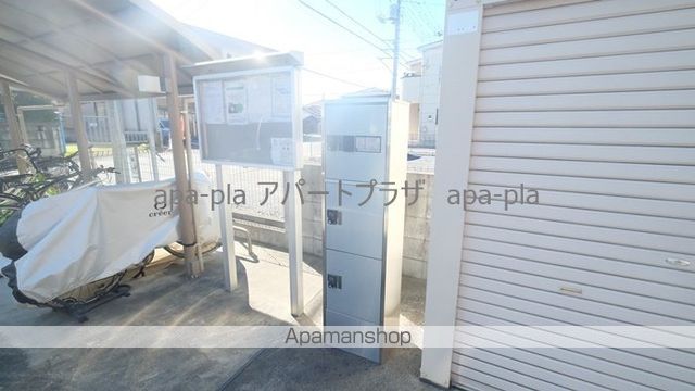 ラ・ゼルコバの玄関写真