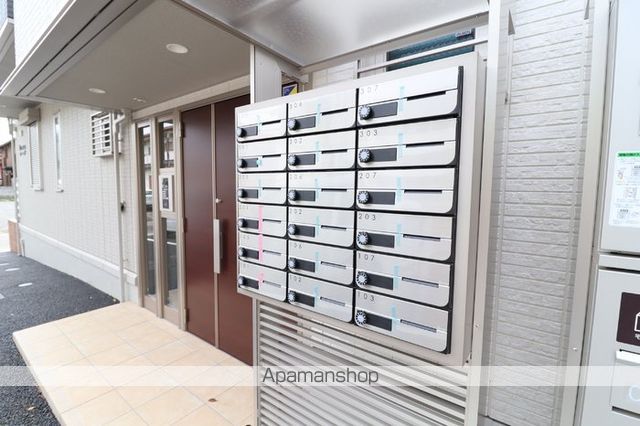 京葉線 新浦安駅 徒歩15分 3階建 築5年の内装写真
