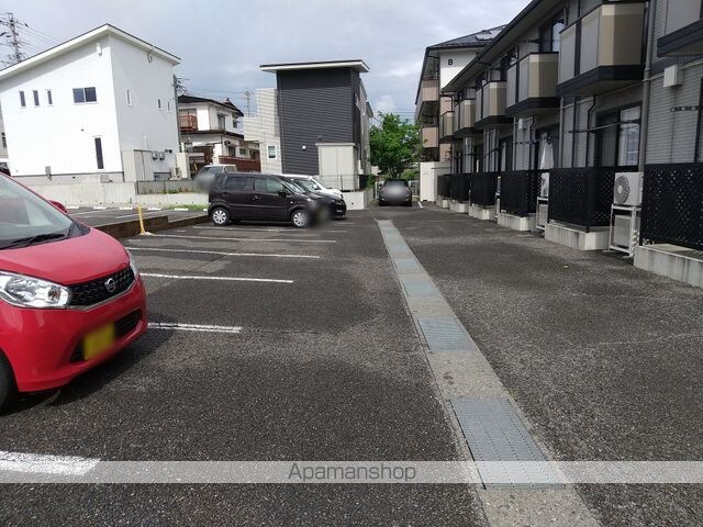 エクセレントタウン・村井　Ｂ[1K/26.71m2]の駐車場
