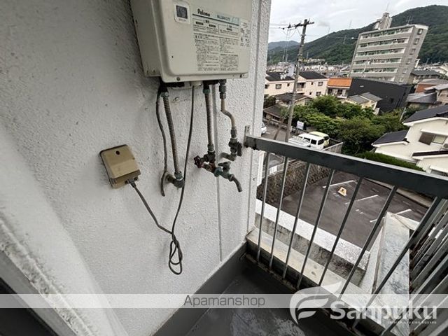 HISU桑原の内装写真
