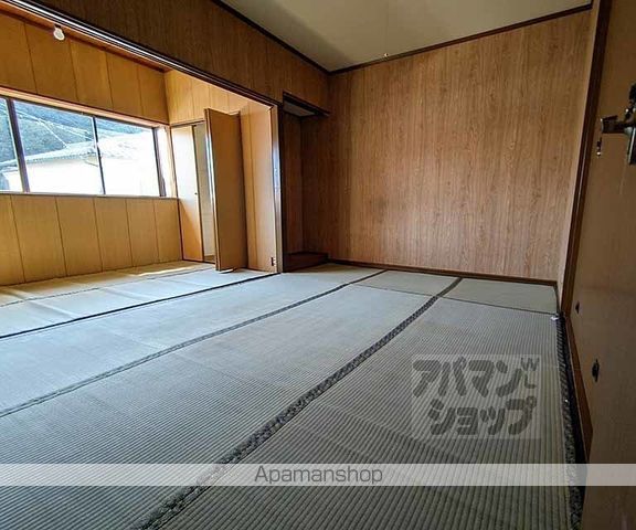 京福北野線 宇多野駅 徒歩4分 2階建 築64年の内装写真