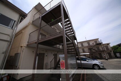 ハイツ椎の木[1R/17m2]のエントランス