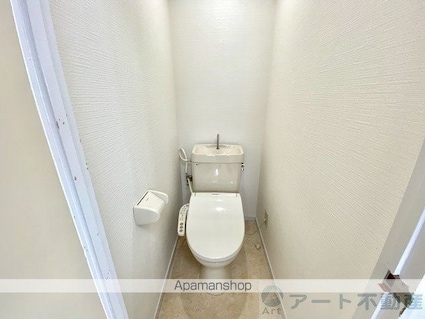 アルト雄郡　西棟[1R/22.9m2]のトイレ