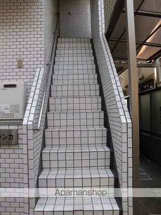東京都中野区大和町１丁目[1R/20m2]のロビー