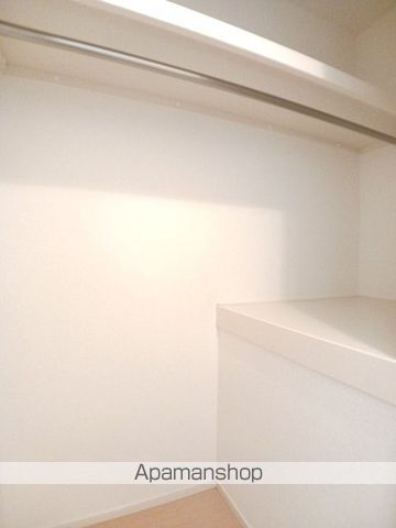 シャングリラIIの内装写真