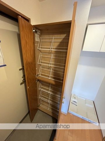 カラコレス篠崎の内装写真