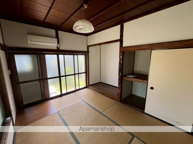 井上貸家の内装写真