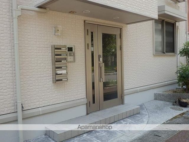 リビングタウン北川添 A棟の玄関写真