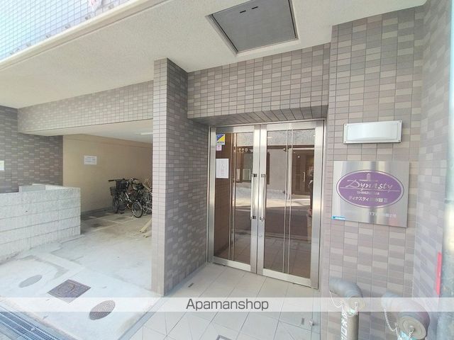 ディナスティ清水谷IIの玄関写真