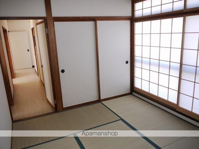 コーポ岩波D棟の内装写真