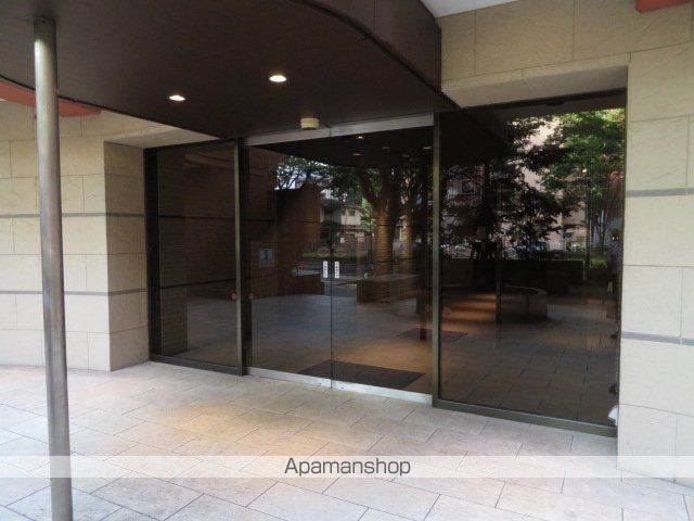 ヴィラ フォレスタの玄関写真