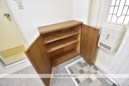 コンフォート屋島[1K/23.4m2]の玄関