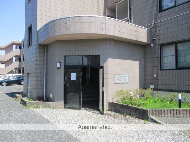グランシャリオの玄関写真