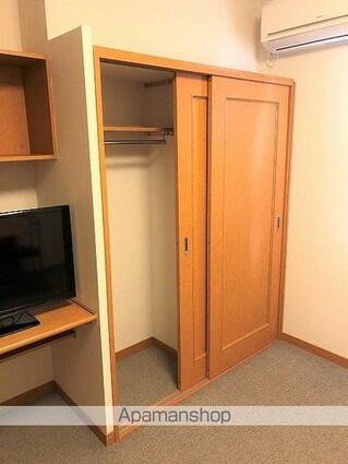 レオパレスアヴニール八幡[1K/28.02m2]の収納