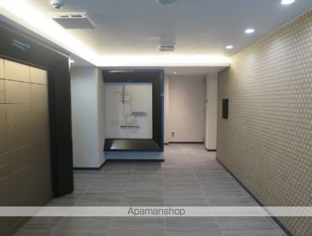 ジオエント御徒町の玄関写真