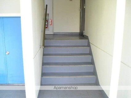 メロディ松原[2LDK/55.85m2]のエントランス1