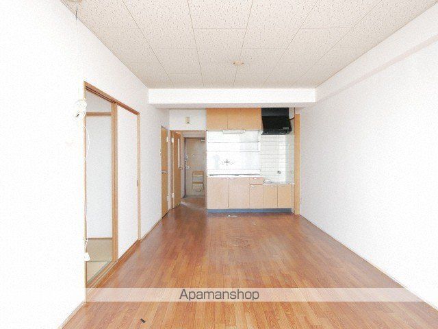 コスモロイヤル東苗穂A棟の内装写真