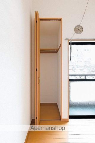 マカロニの内装写真