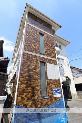 メープルコートの外観写真