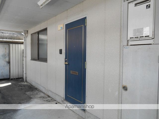 マンションVEGAの玄関写真