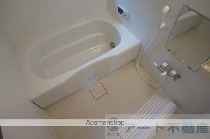 メゾンソレイユ[2LDK/66.4m2]のバス