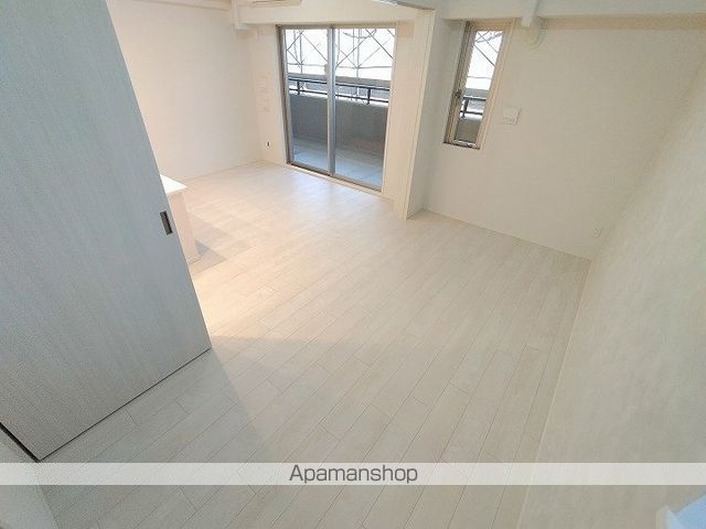 スプランディッド大阪EASTの内装写真