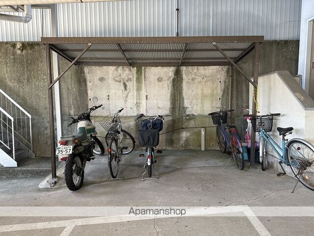 高知県高知市役知町[2DK/43m2]の共用部1
