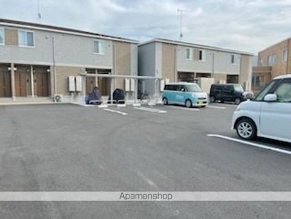 リアン　レーヴⅡ[1LDK/50.08m2]の駐車場