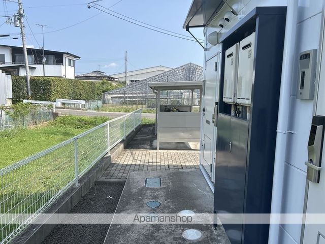 レオパレスフローラIIIの内装写真