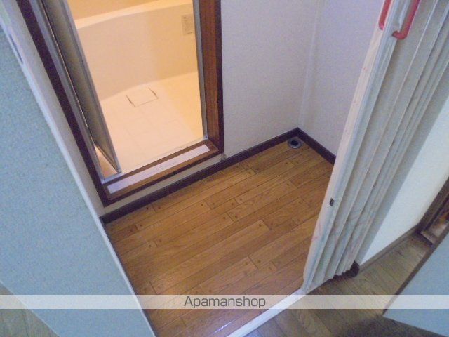 元町アパートメントの内装写真