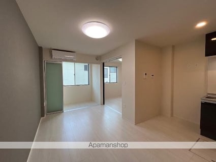 グランデージ松ヶ丘[1LDK/37.2m2]のリビング・居間