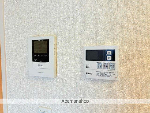 ペティ ポンズの内装写真
