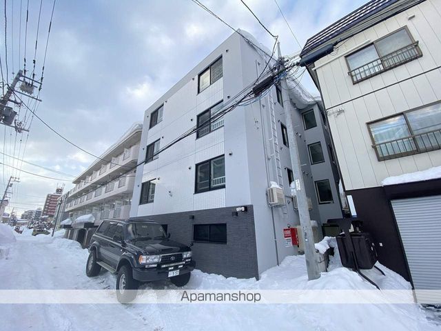 クリスタルN9の外観写真
