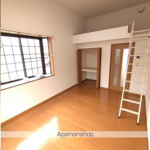ラックステラの内装写真