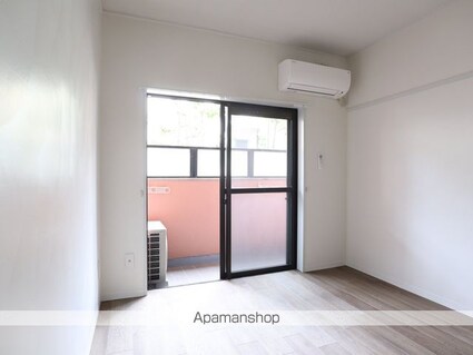 愛知県名古屋市千種区千種３丁目[1K/20m2]のリビング・居間