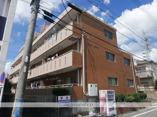 エシール共和の外観写真