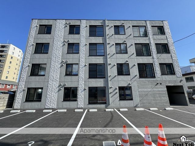 ALPHA学園前の外観写真