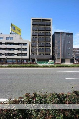 アンシャルム大濠プレミアの玄関写真