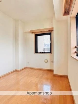 東京都新宿区余丁町[3LDK/63.21m2]のリビング・居間4