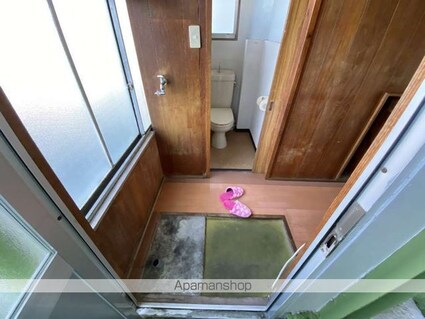 成松アパート[3K/47.52m2]の玄関