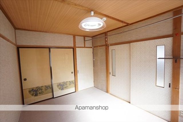髙山アパートの内装写真
