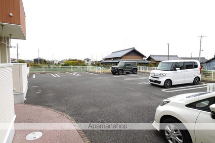 リバーサイド千秋[2LDK/57.63m2]の駐車場1