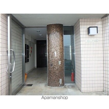 サンエイアームス[1K/22.05m2]のエントランス1