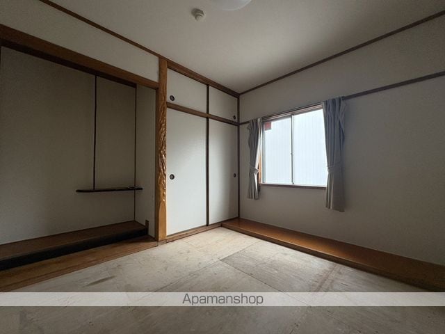クレセント白島の内装写真