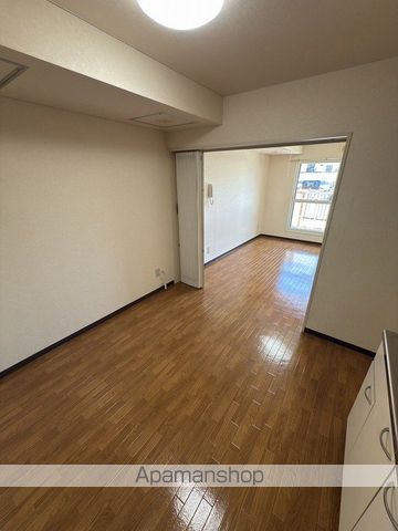 エンドレス三井西岡の内装写真
