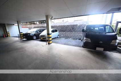 サンハイツ堀之内Ｅ[1R/17.01m2]の駐車場