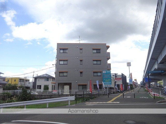 ループラインビルの外観写真