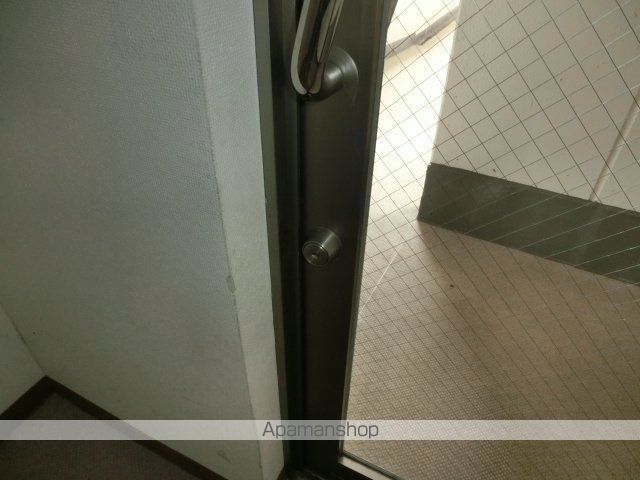 アクシス墨田の玄関写真